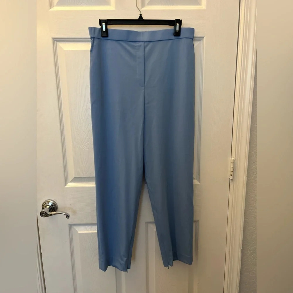 ! St John light blue wool pants with zipper ankle sz M